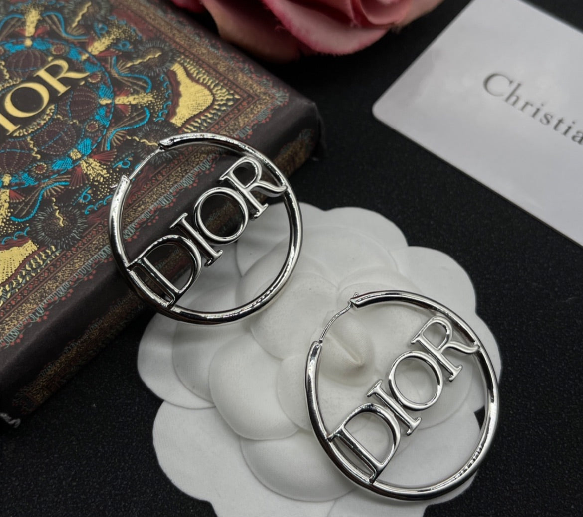 Silver plate Dior woman earring